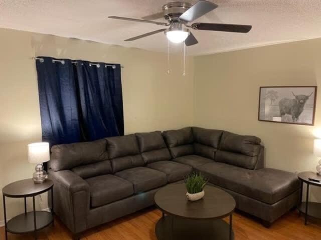 Charming 1-Br Upstairs Apartment Near Fort Sill! Lawton Exterior photo